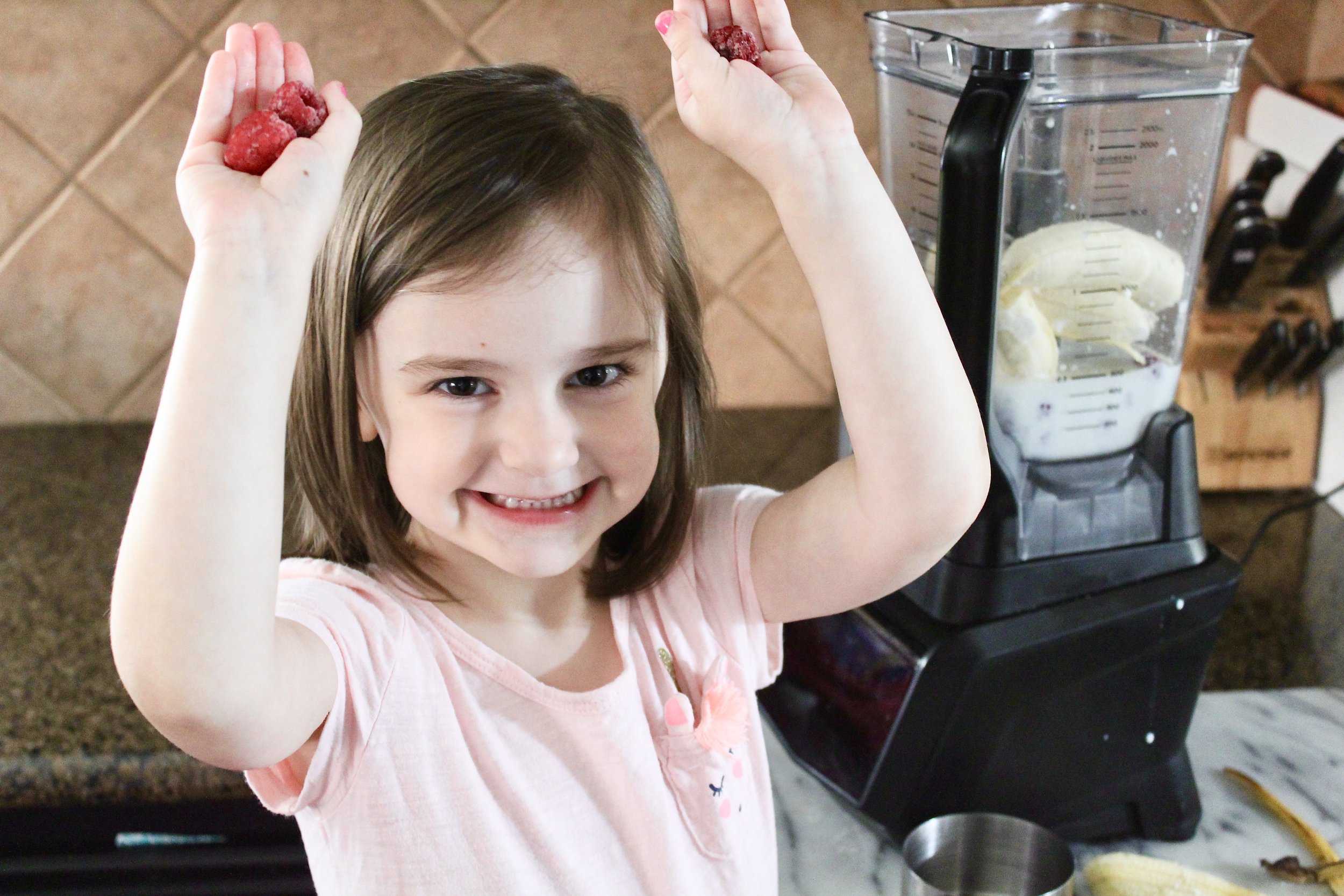  Easy no added sugar raspberry smoothie 