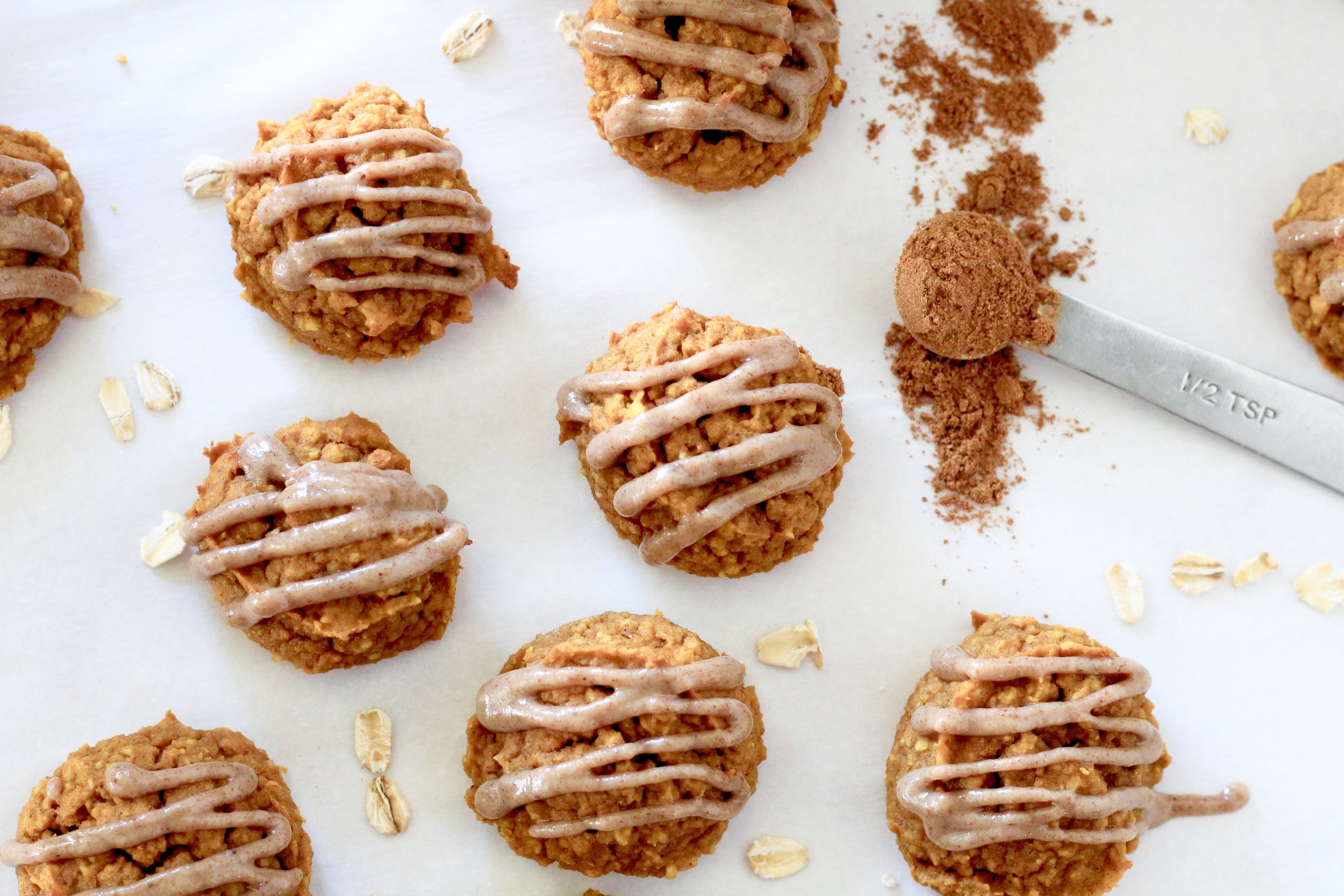  Flourless Pumpkin Spice Cookies 