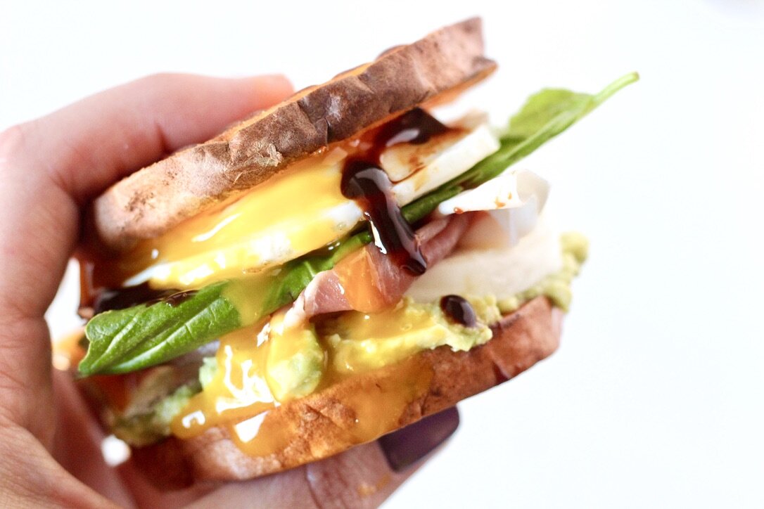  Veggie and Egg Caprese Breakfast Sandwiches 