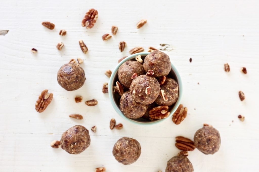 bowl of no bake energy bites