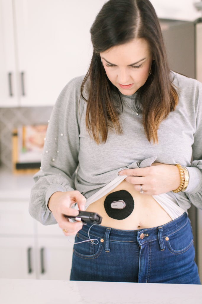 woman with diabetes using tandem insulin pump different types of diabetes