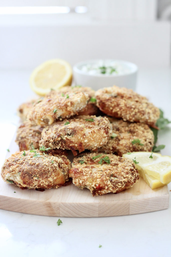 air fryer salmon patties with lemon