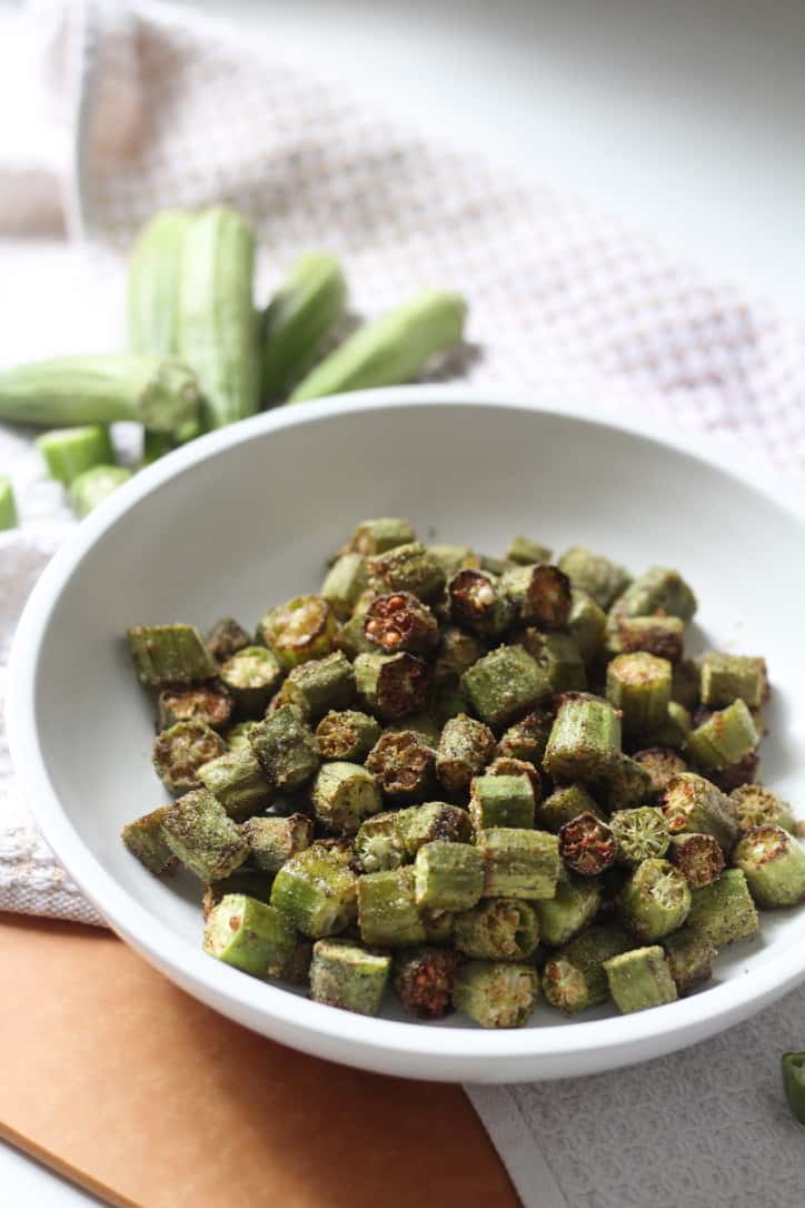 air fryer okra in white lecreuset bowl